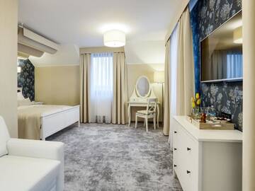 Фото номера Стандартные апартаменты Отель Hotel Antek г. Zlinice 4
