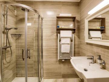 Фото номера Стандартные апартаменты Отель Hotel Antek г. Zlinice 6