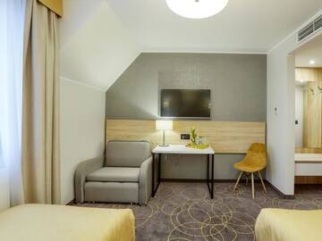 Фото номера Стандартный двухместный номер с 1 кроватью Отель Hotel Antek г. Zlinice 7